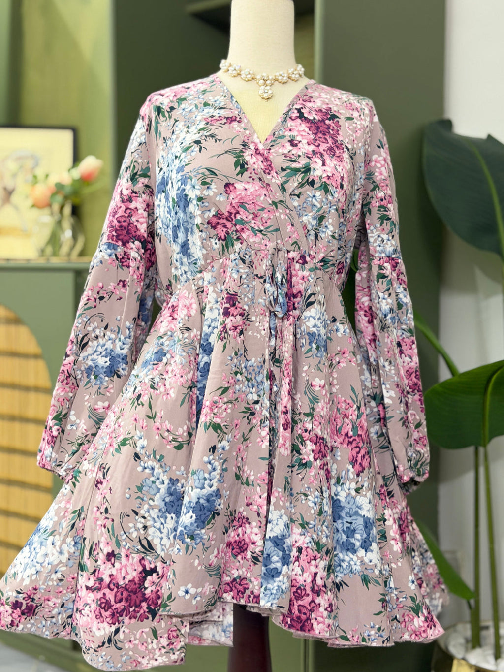 SHEIN (MINT CONDITION PREMIUM PLUS)