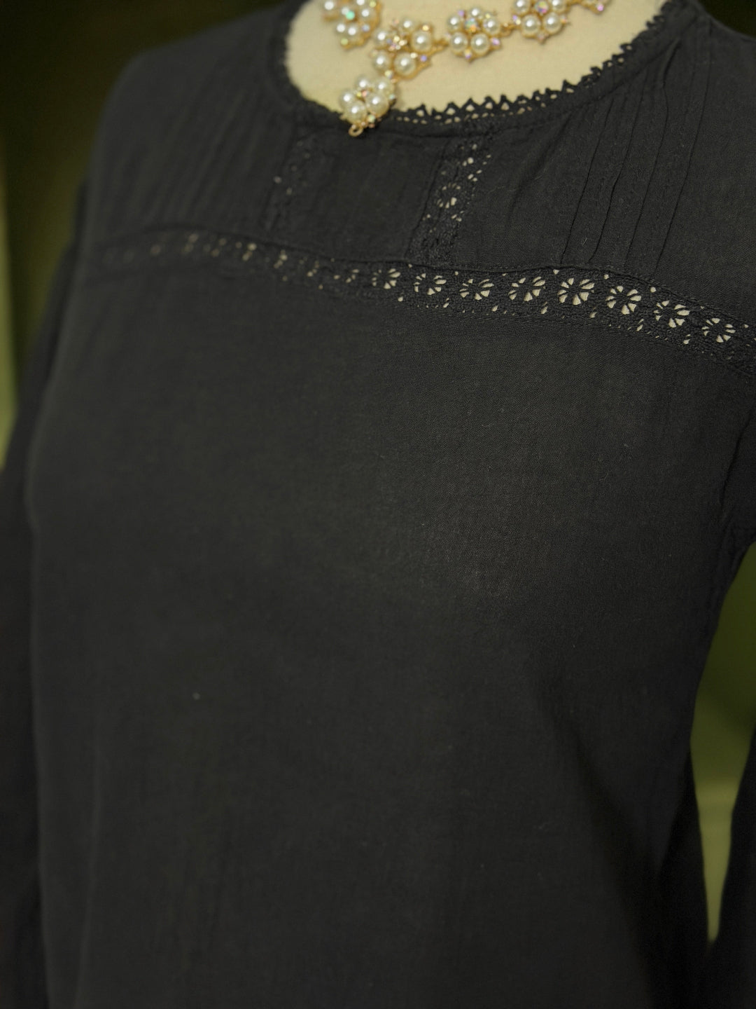 H&M (CONDITION: PREMIUM PLUS)