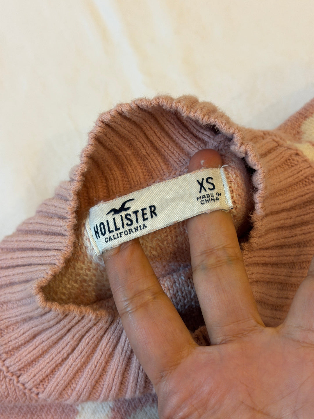 HOLLISTER + H&M (CONDITION : PREMIUM PLUS)