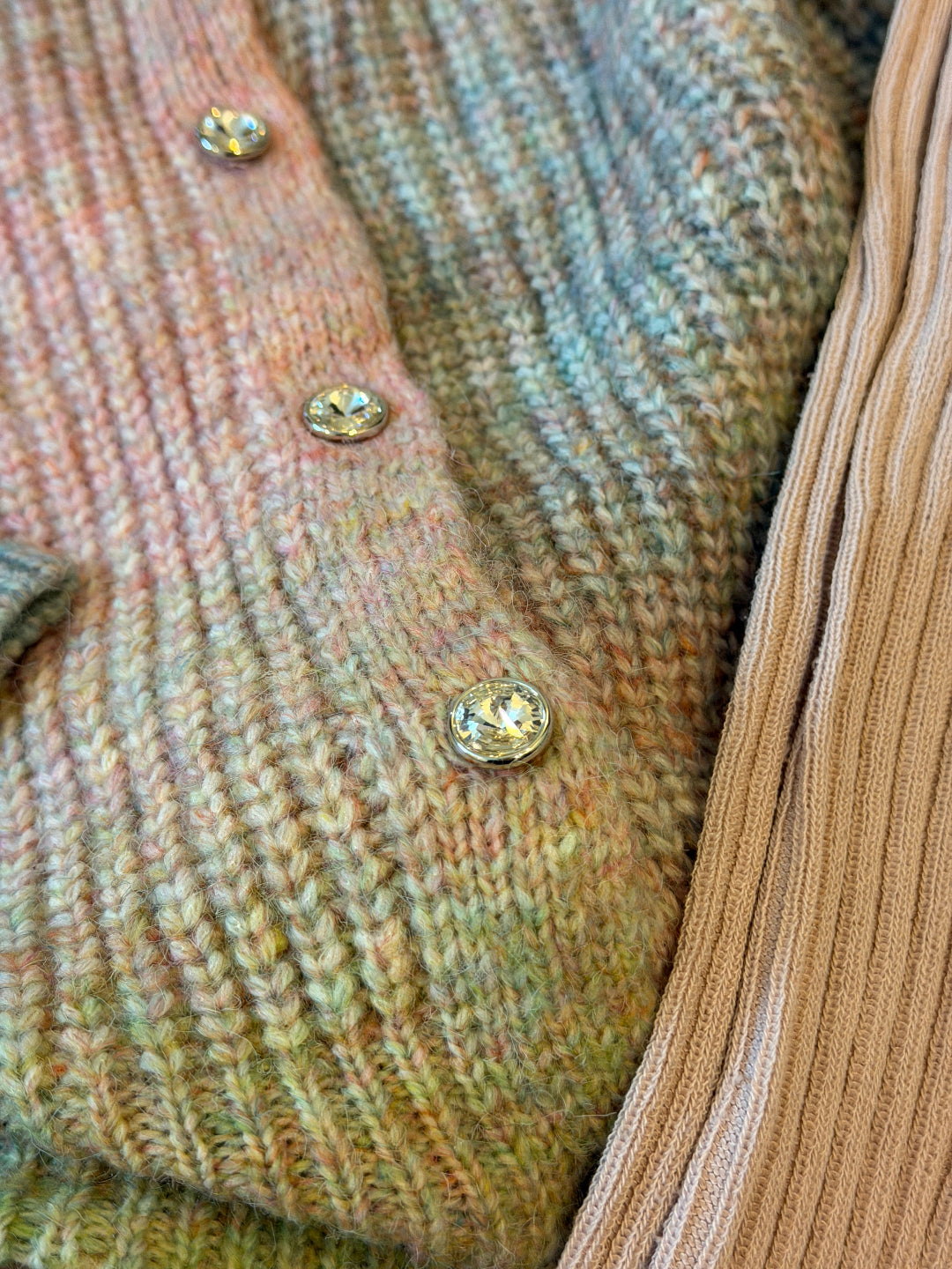 V+ZARA (CONDITION : PREMIUM PLUS)