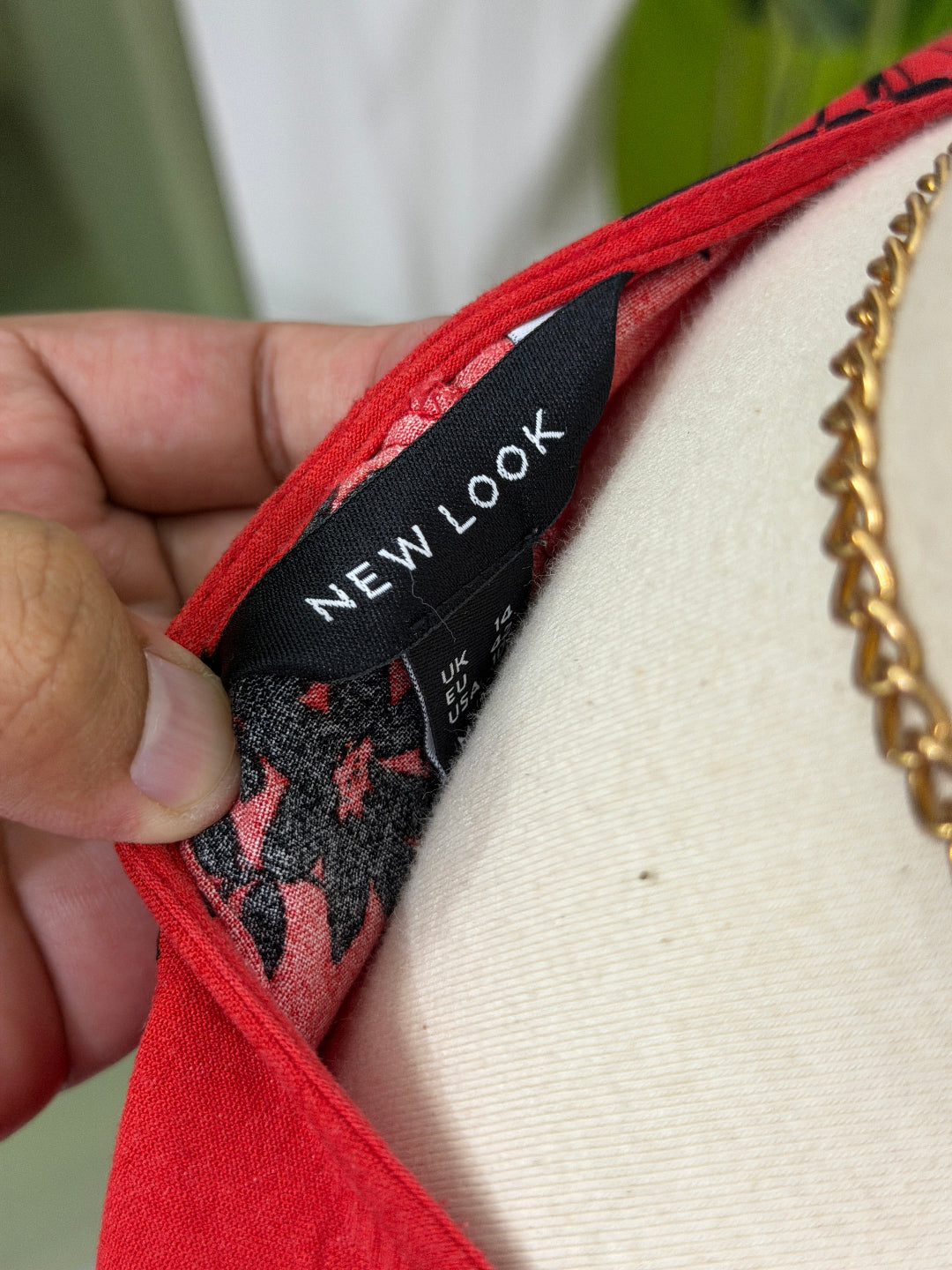 NEW LOOK (CONDITION: PREMIUM PLUS)