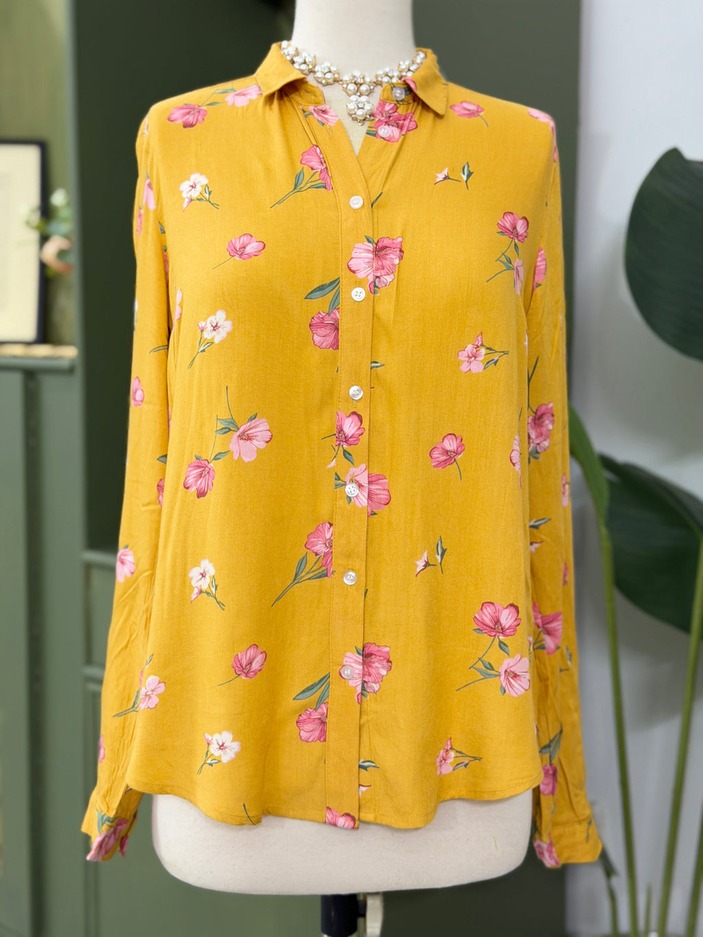 H&M DIVIDED (CONDITION: PREMIUM PLUS)