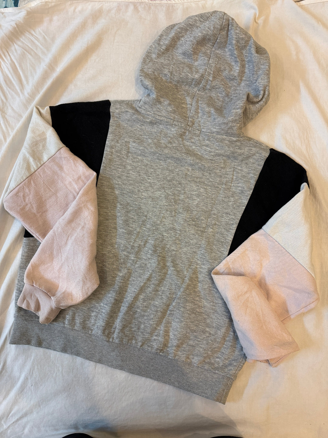 FB SISTERS (CONDITION : PREMIUM PLUS)