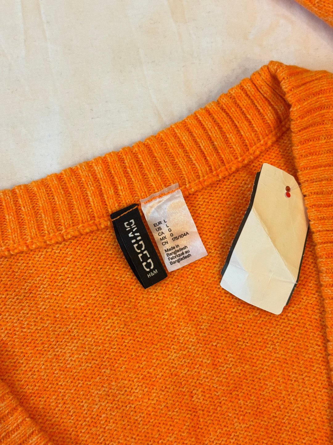 H&M-DIVIDED (CONDITION : PREMIUM PLUS)