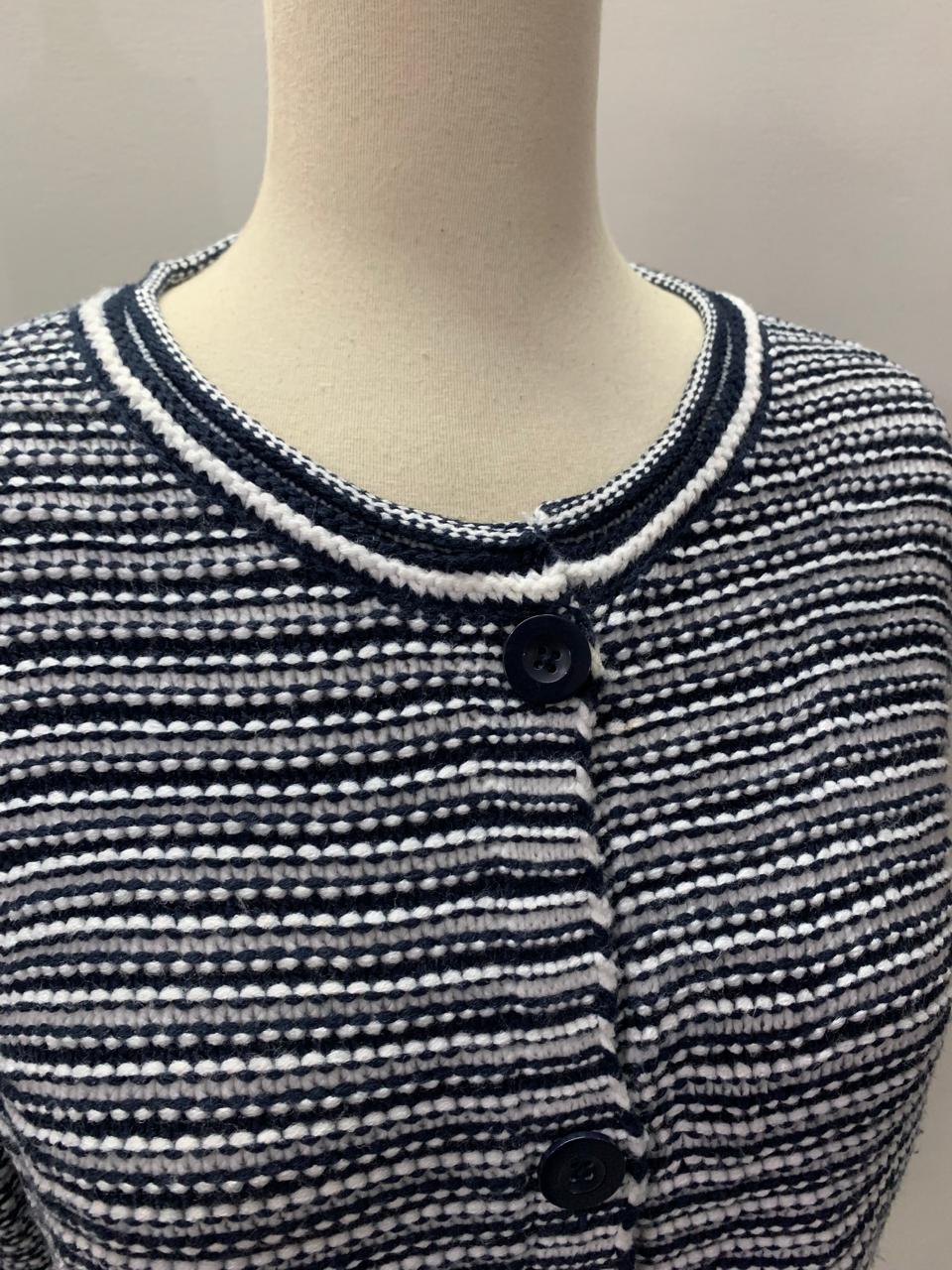 ISLE (CONDITION : EXCELLENT)