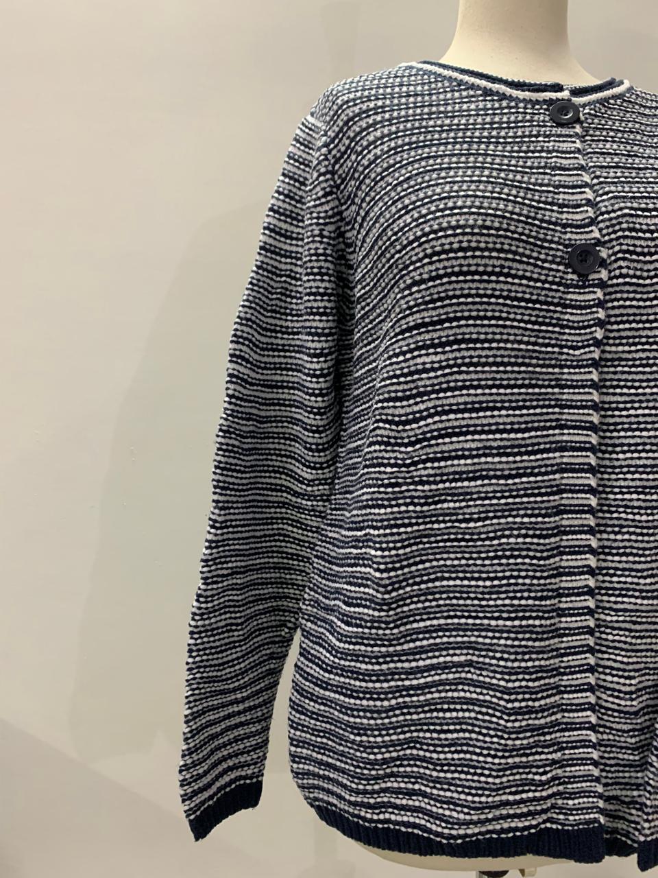 ISLE (CONDITION : EXCELLENT)