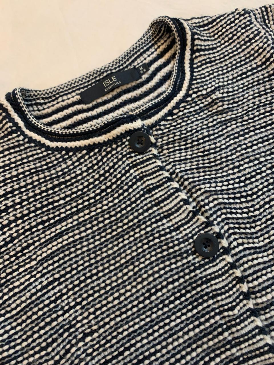 ISLE (CONDITION : EXCELLENT)