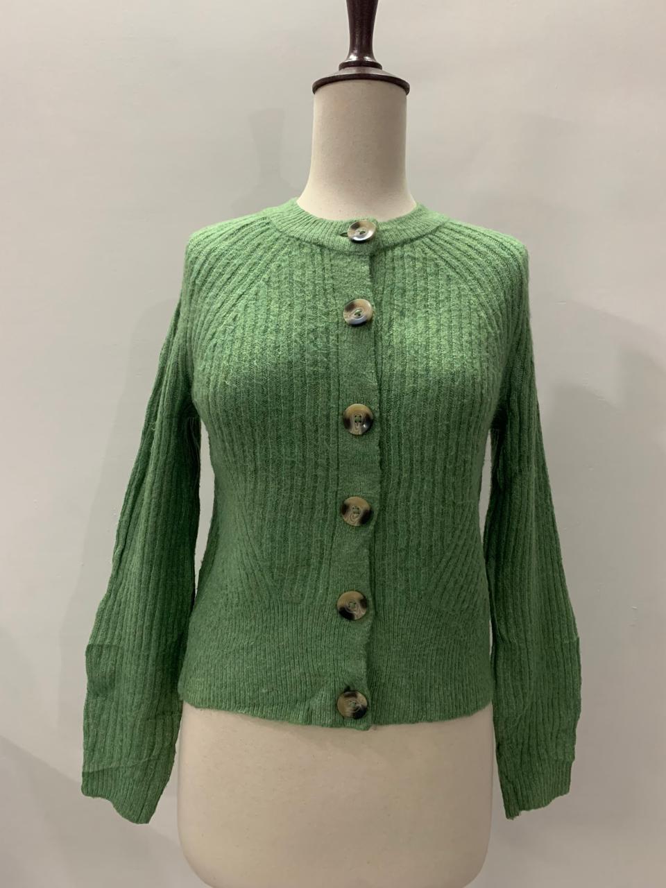 M&S (CONDITION : PREMIUM PLUS)